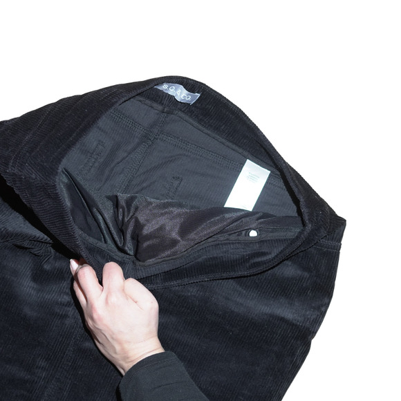 S.C. & Co. Women's Pull on Stretch Corduroy Skirt Black Sz L 5-Pocket Cotton EUC - Picture 15 of 16
